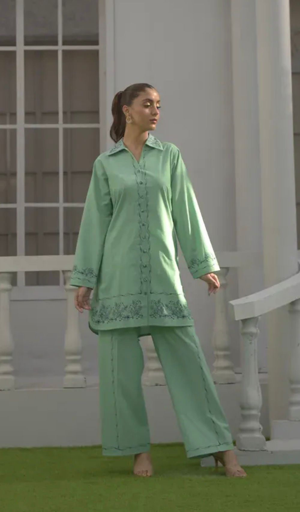 lookbook image shop_this_look_AVdw3f